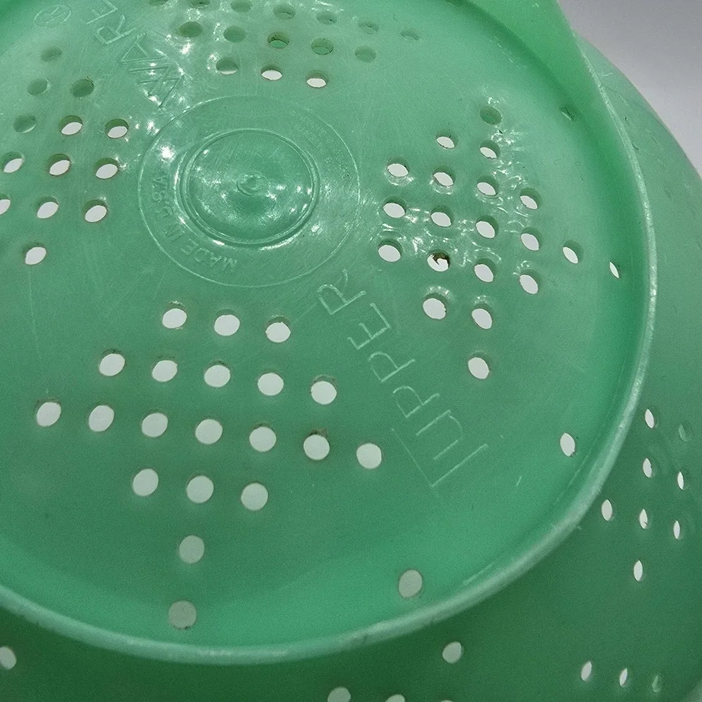 Vintage Tupperware Jadeite Green Colander Strainer #339